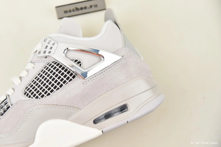 Air AQ9129-001 Moments 4 Jordan Frozen 1120